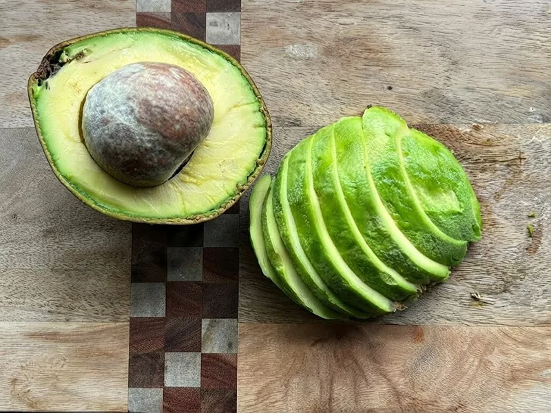 Quả bơ bao nhiêu calo